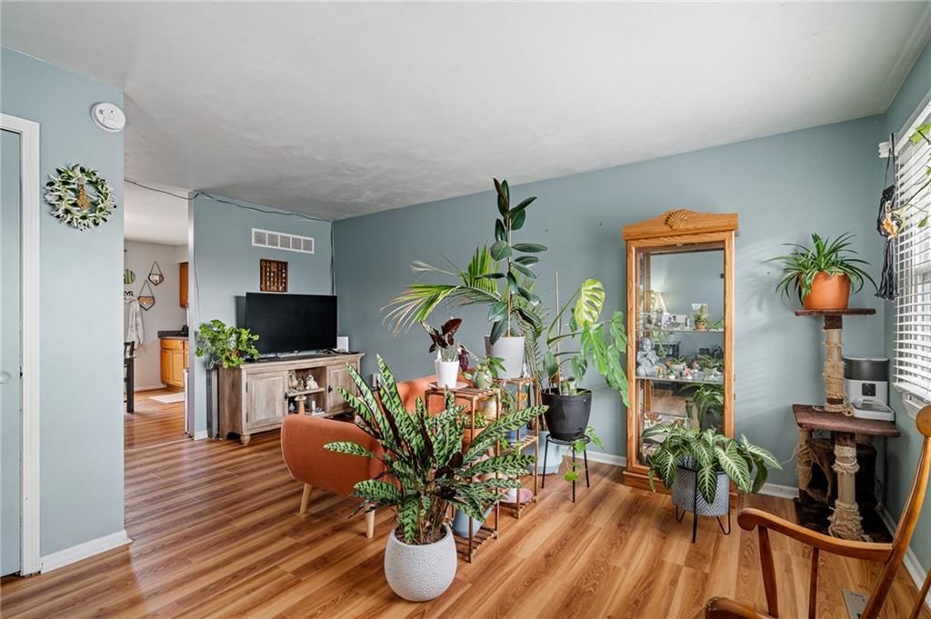 9402 W 48th Terrace — photo 8
