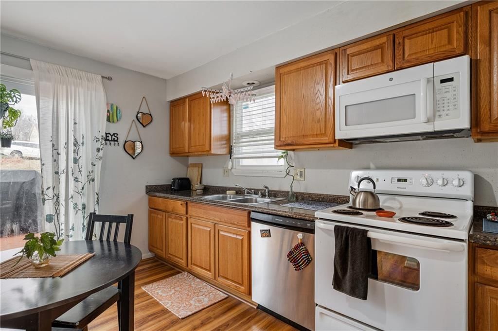 9402 W 48th Terrace — photo 13
