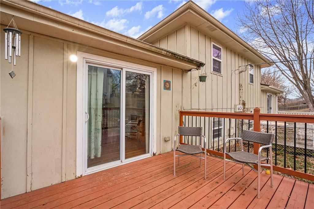9402 W 48th Terrace — photo 33