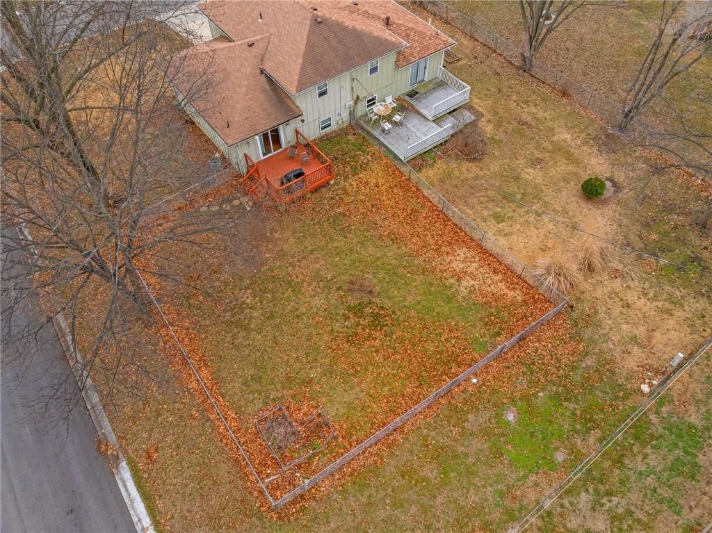 9402 W 48th Terrace — photo 38