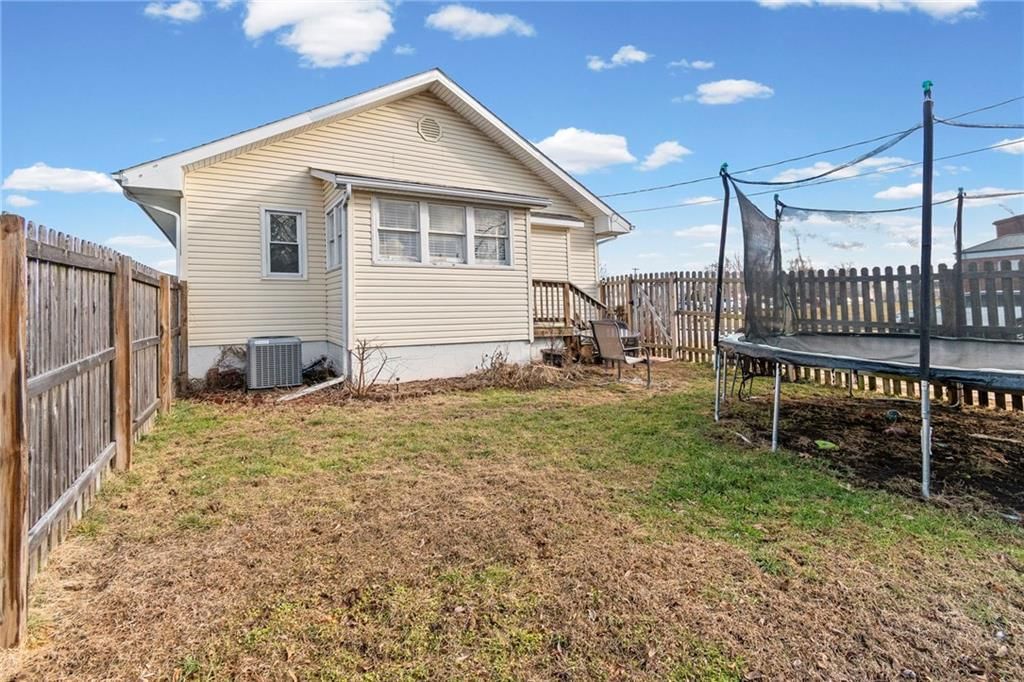 310 S College Street — photo 19
