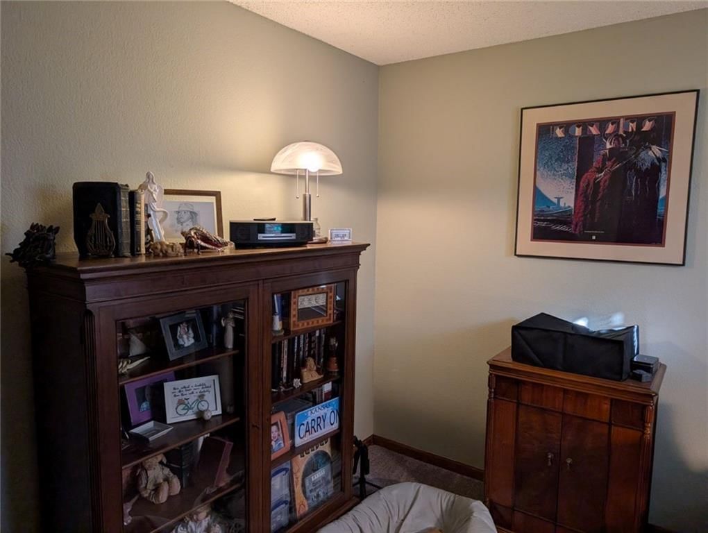 1012 NE Lindsay Avenue — photo 44