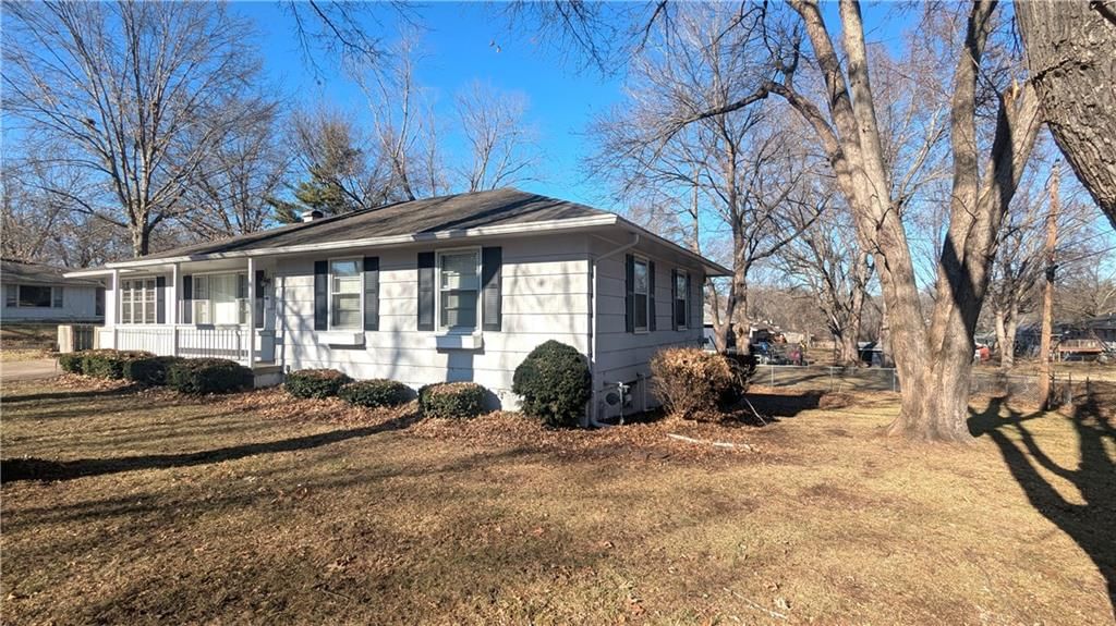 8608 E 84th Terrace — photo 5