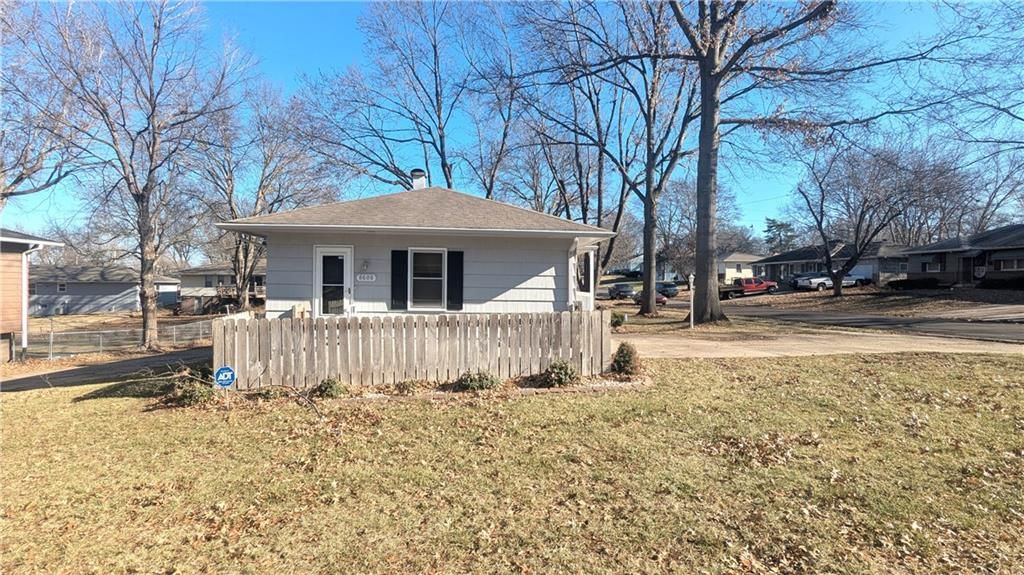 8608 E 84th Terrace — photo 10