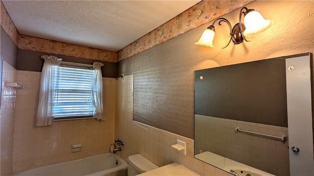 8608 E 84th Terrace — photo 50