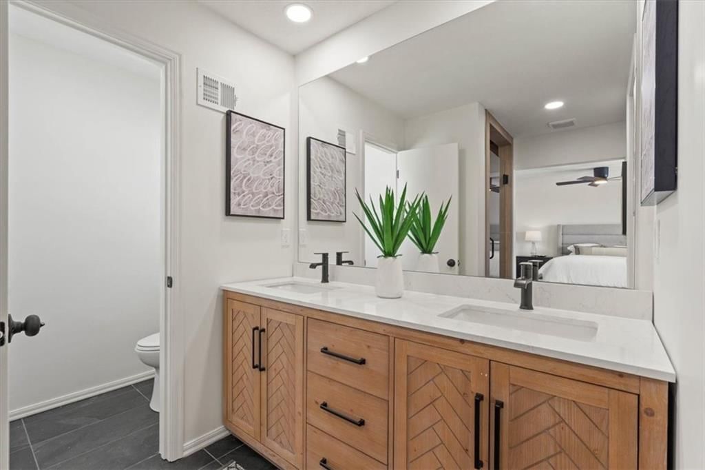 8512 W 98th Street — photo 18