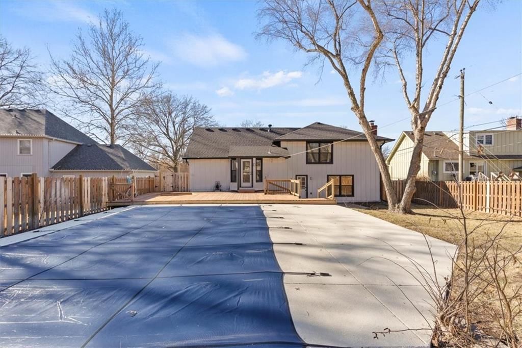 8512 W 98th Street — photo 26