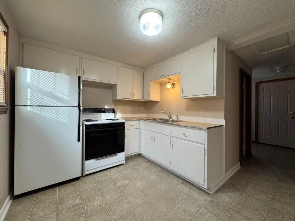1619 S Kier Street — photo 5