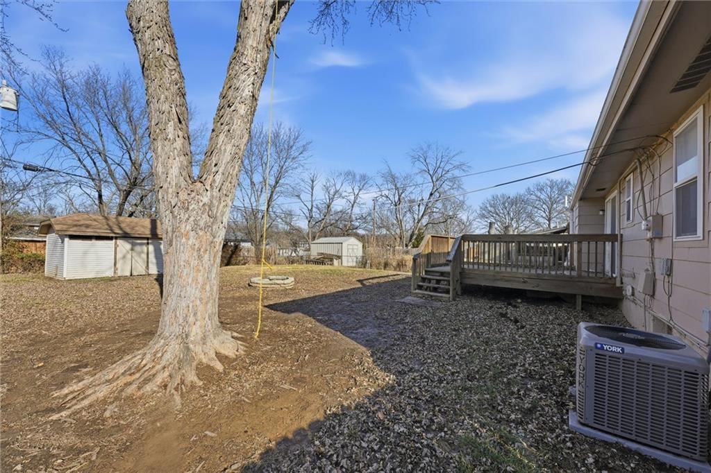 5404 NE 59TH Street — photo 32