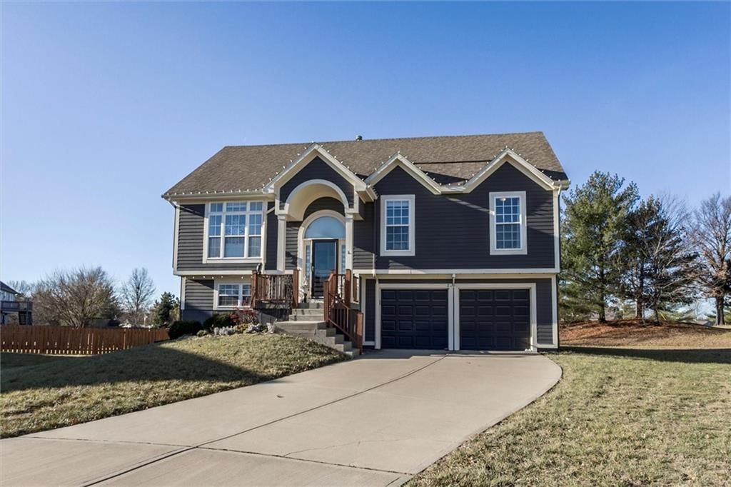 21481 W 119th Terrace, Olathe, KS