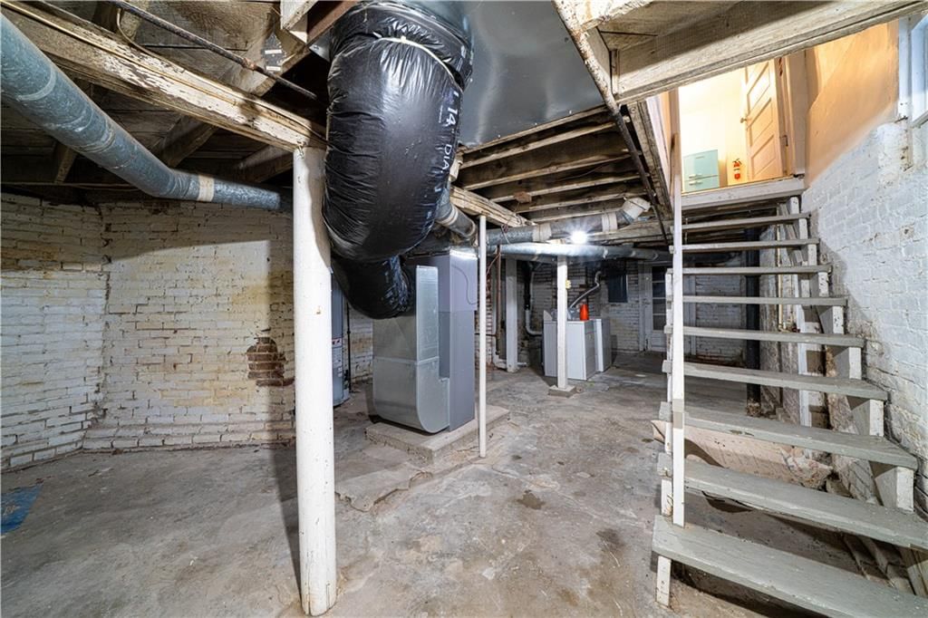 1221 Felix Street — photo 19