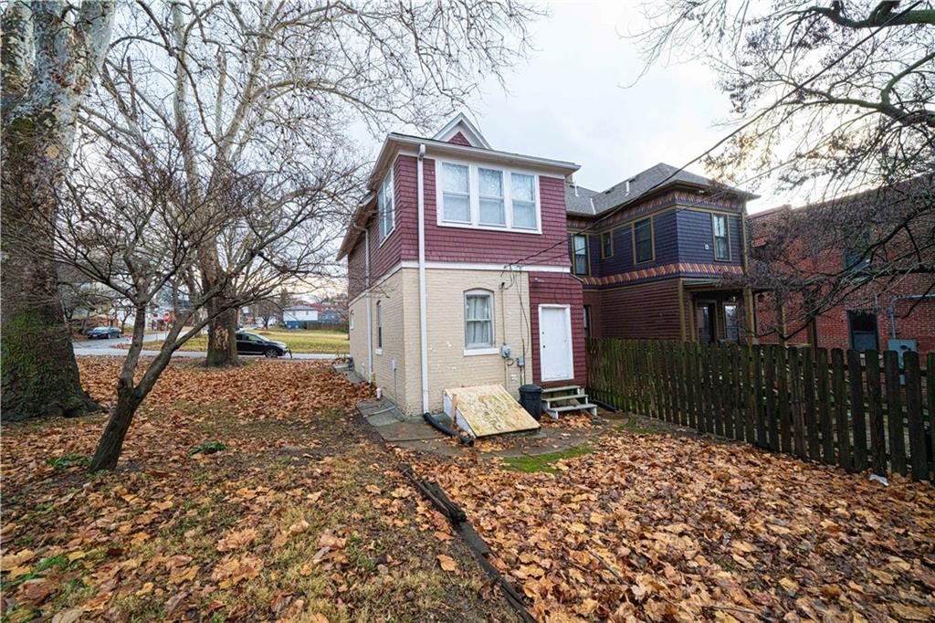 1221 Felix Street — photo 24