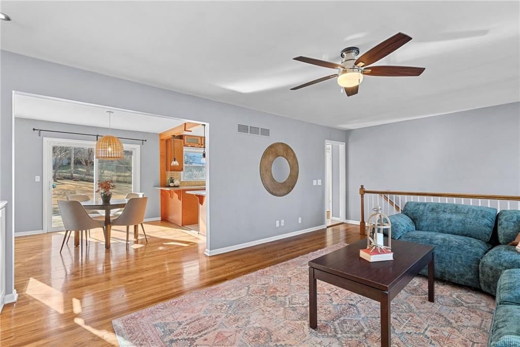 9118 BEL AIR Circle — photo 17