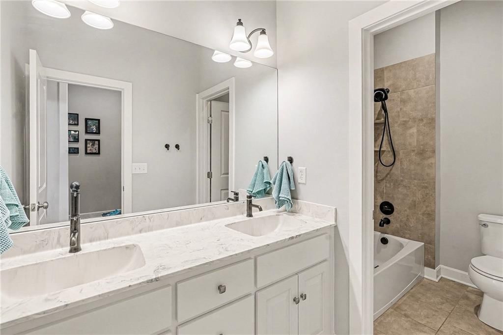 8100 N Tullis Avenue — photo 14