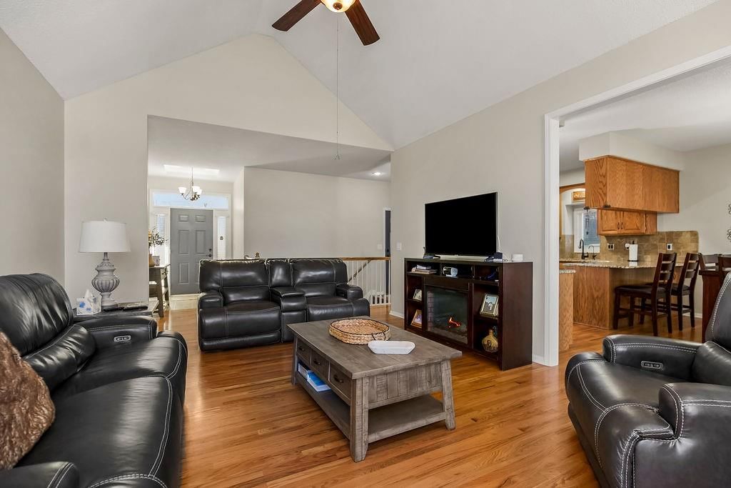 1300 NE 105th Terrace — photo 6
