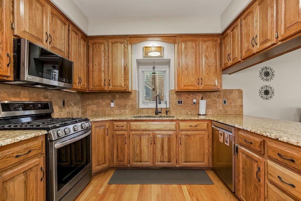 1300 NE 105th Terrace — photo 9
