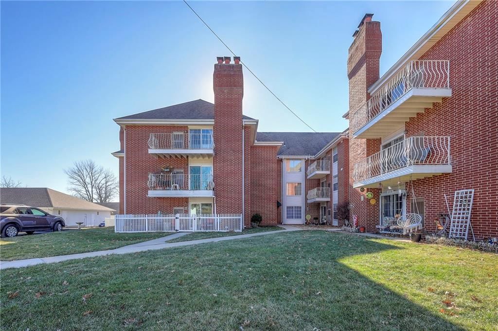 8001 Westridge Road, Raytown, MO