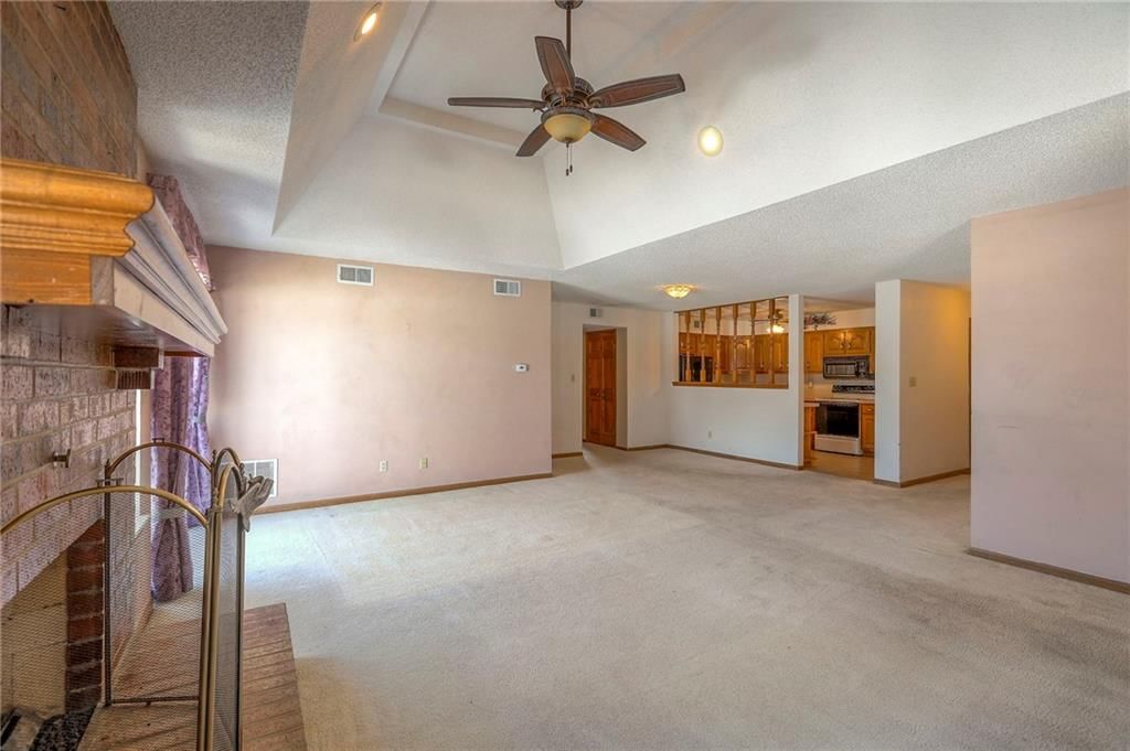 8001 Westridge Road — photo 8