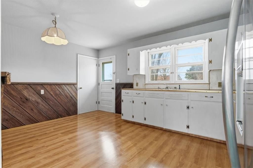 2500 Hillside Drive — photo 8
