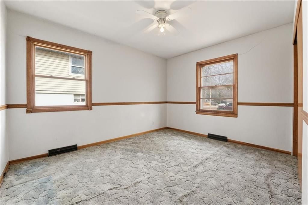 2500 Hillside Drive — photo 11