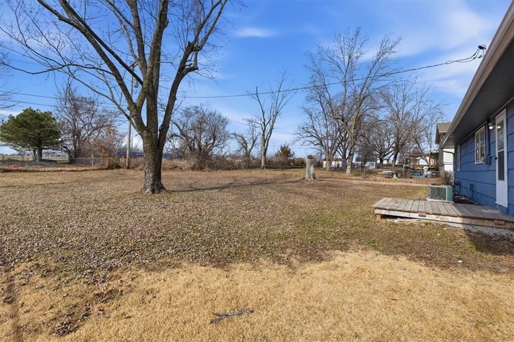 2500 Hillside Drive — photo 18