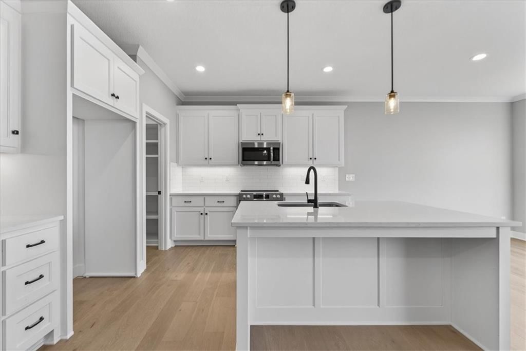 25037 W 94th Terrace — photo 11