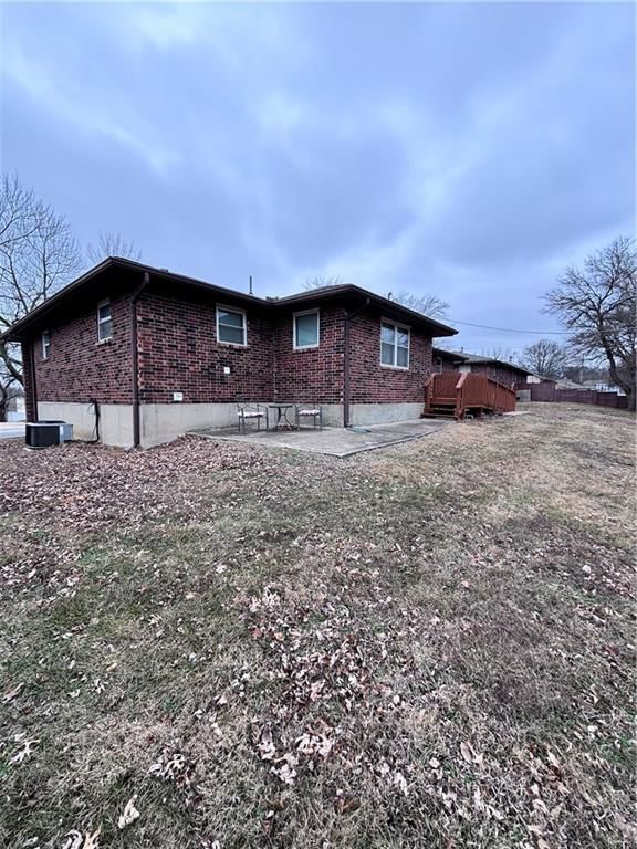 7109 N Park Avenue — photo 8