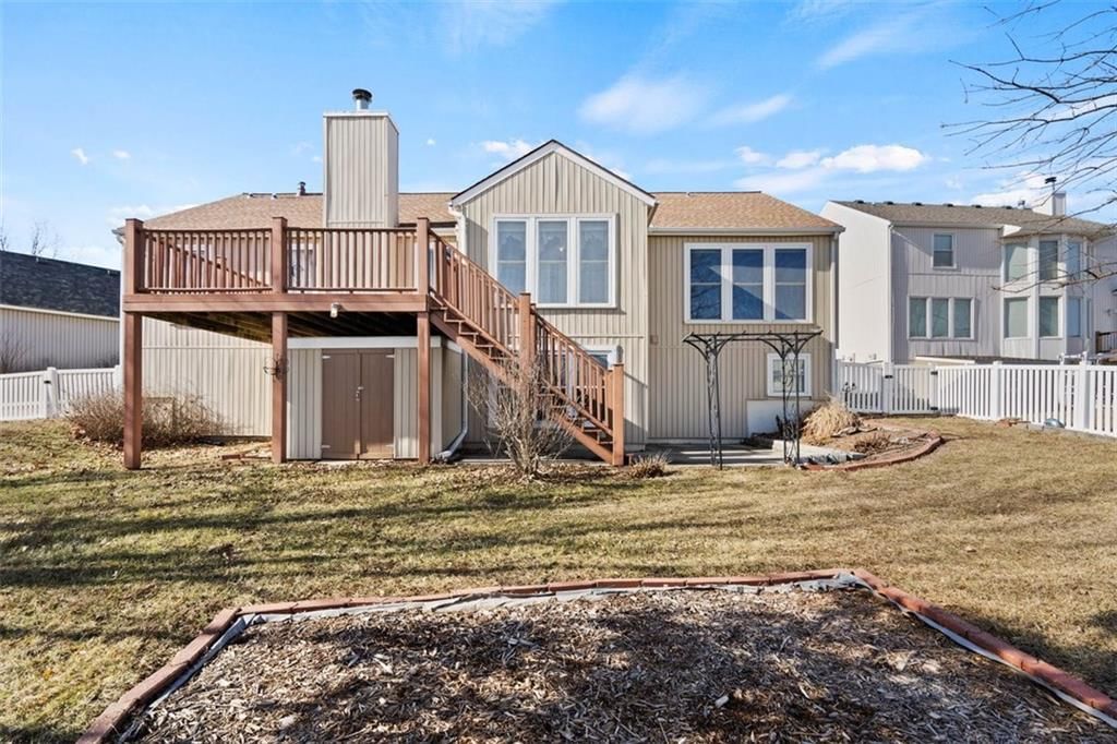 9205 N Holmes Court — photo 2