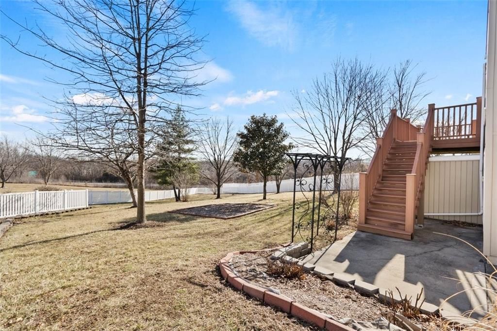 9205 N Holmes Court — photo 4