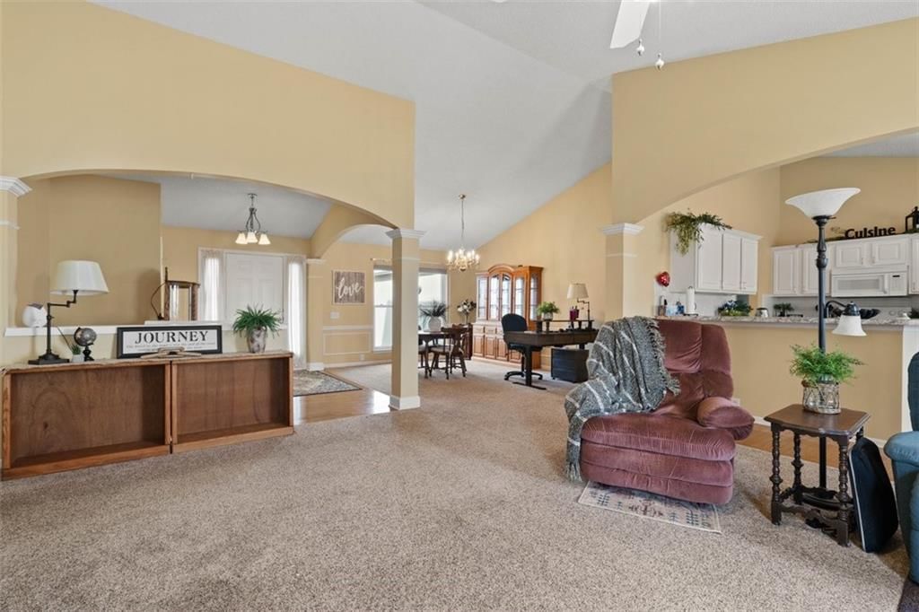 9205 N Holmes Court — photo 10
