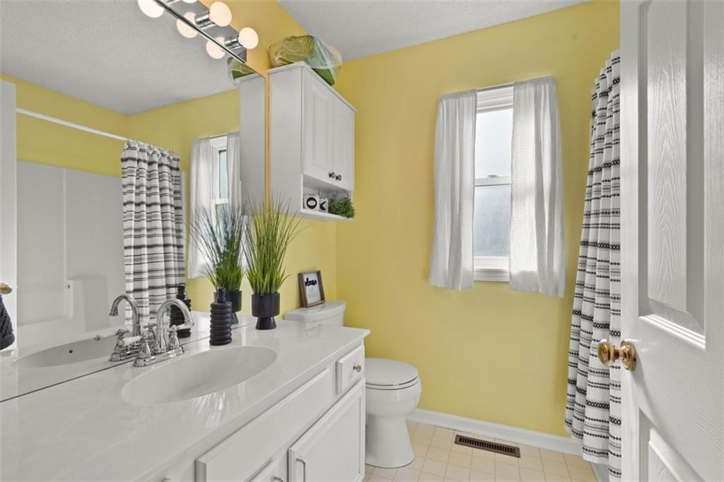 9205 N Holmes Court — photo 22