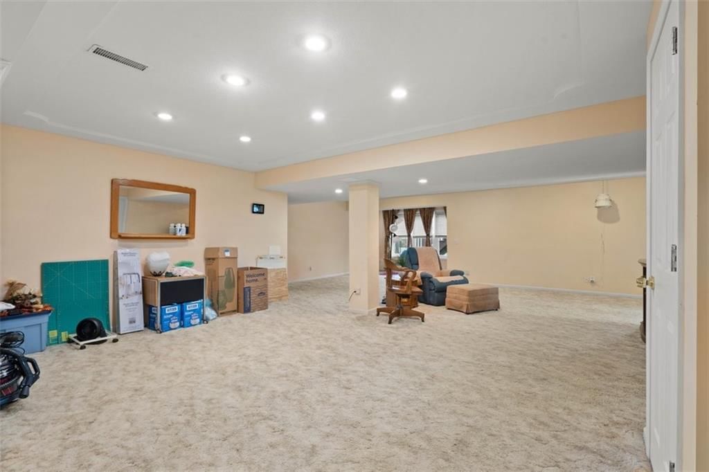 9205 N Holmes Court — photo 25