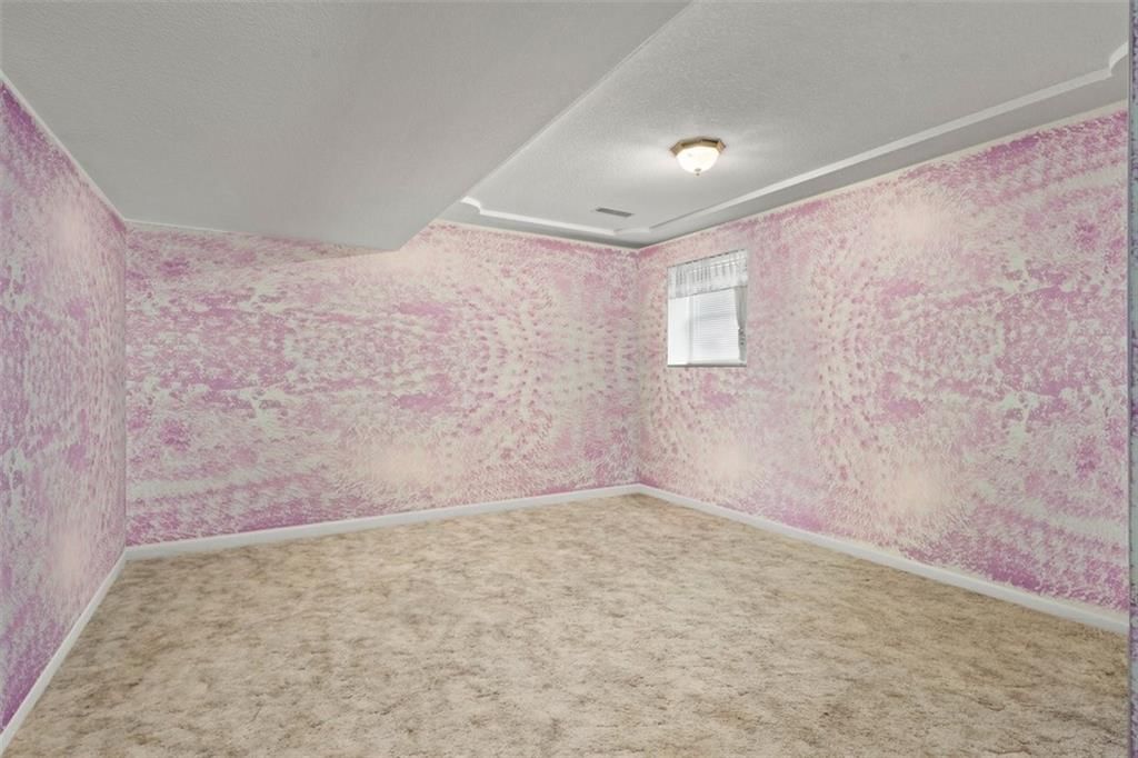 9205 N Holmes Court — photo 31