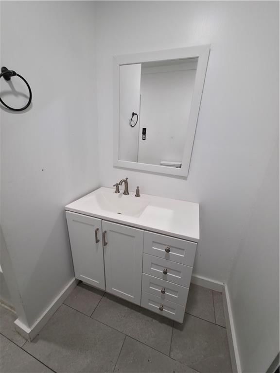 509 W Myrtle Street — photo 22
