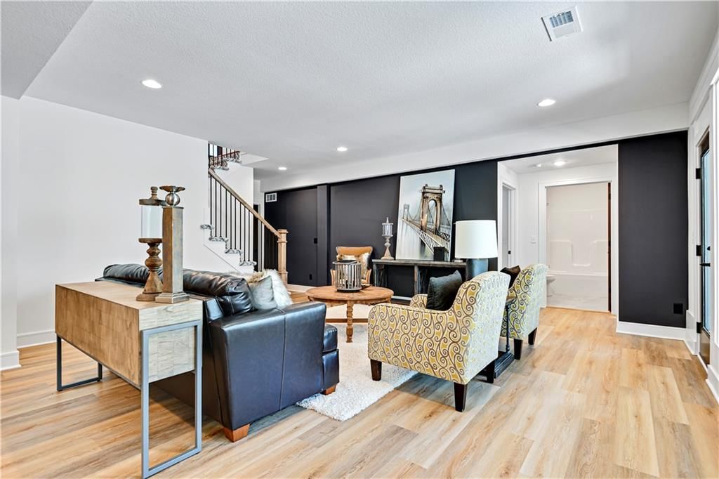 22141 W 94th Terrace — photo 32