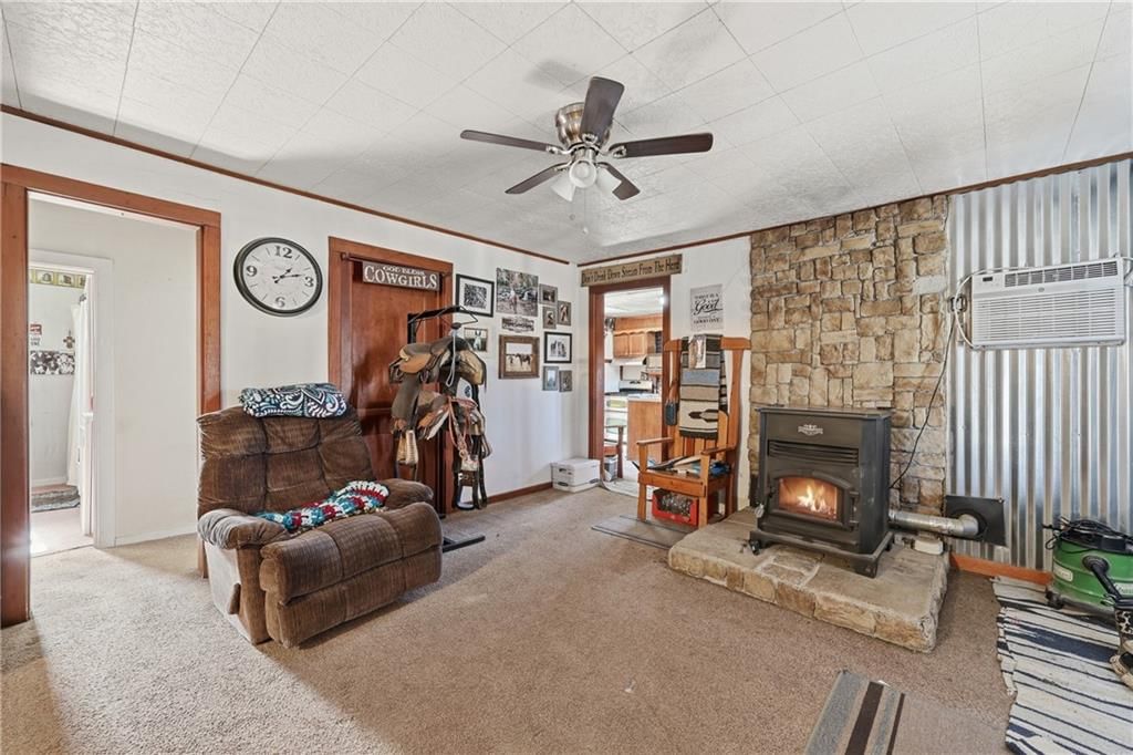 38240 Hedge Lane — photo 8