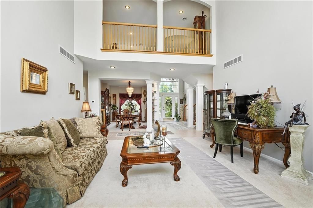 414 S Borgman Road — photo 3