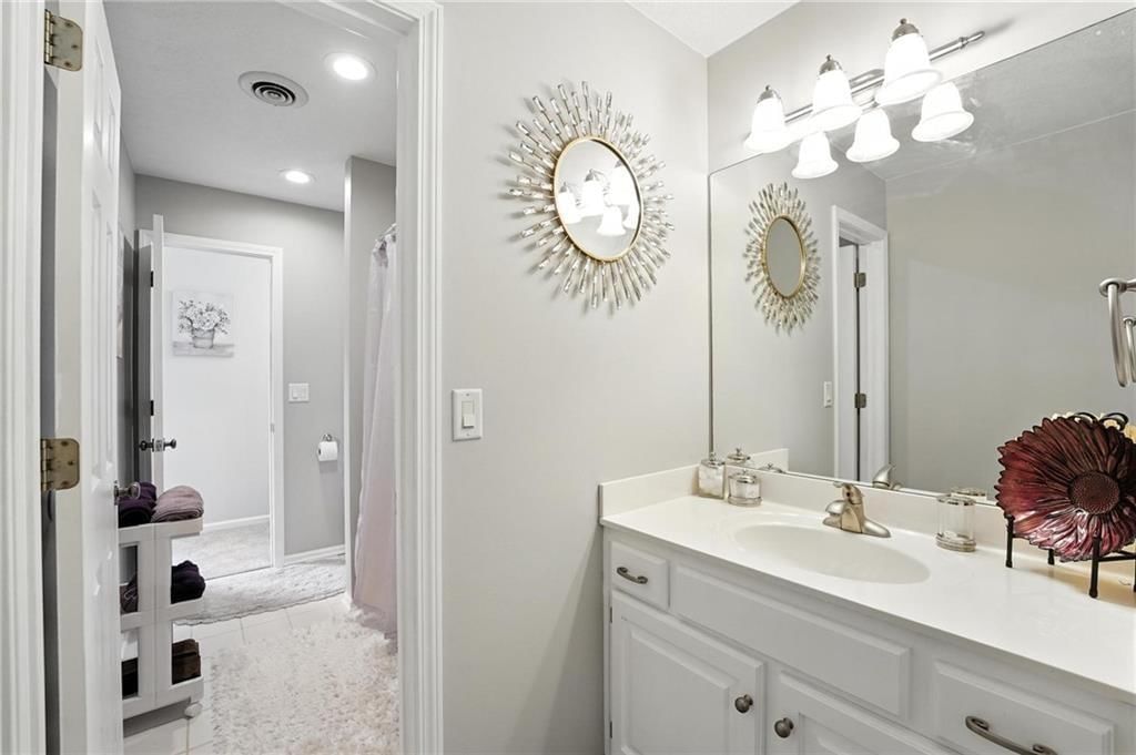414 S Borgman Road — photo 30