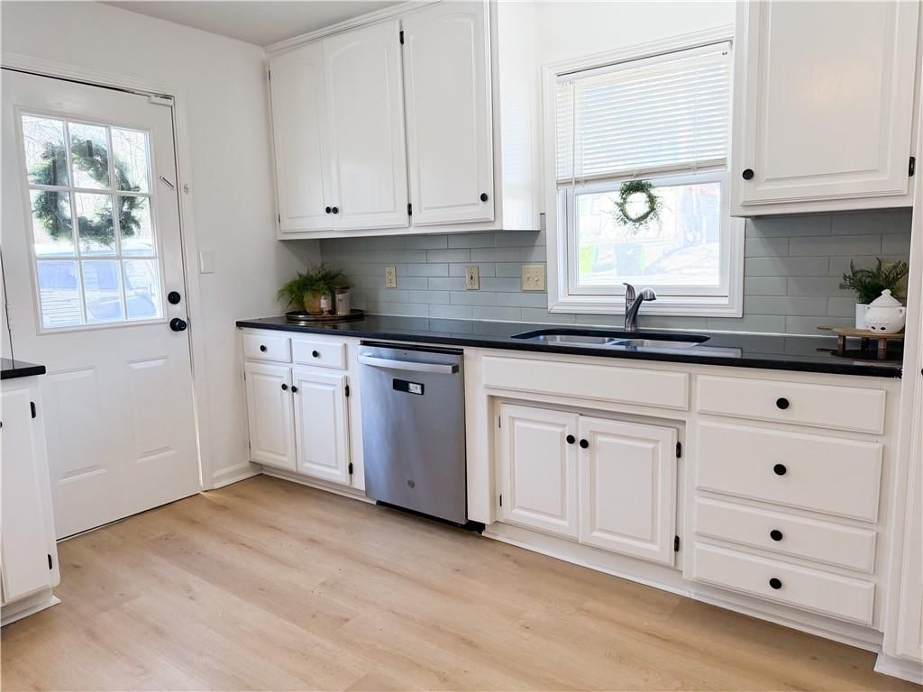 9719 W 59th Terrace — photo 11