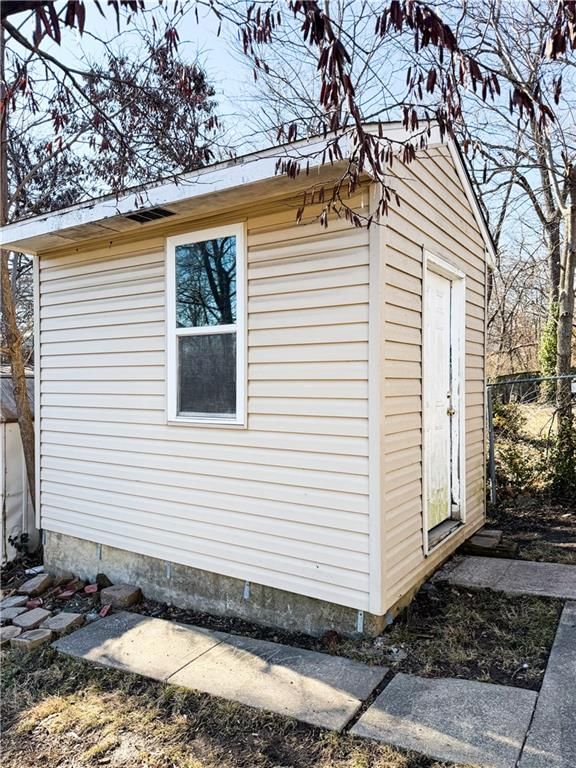 9719 W 59th Terrace — photo 25
