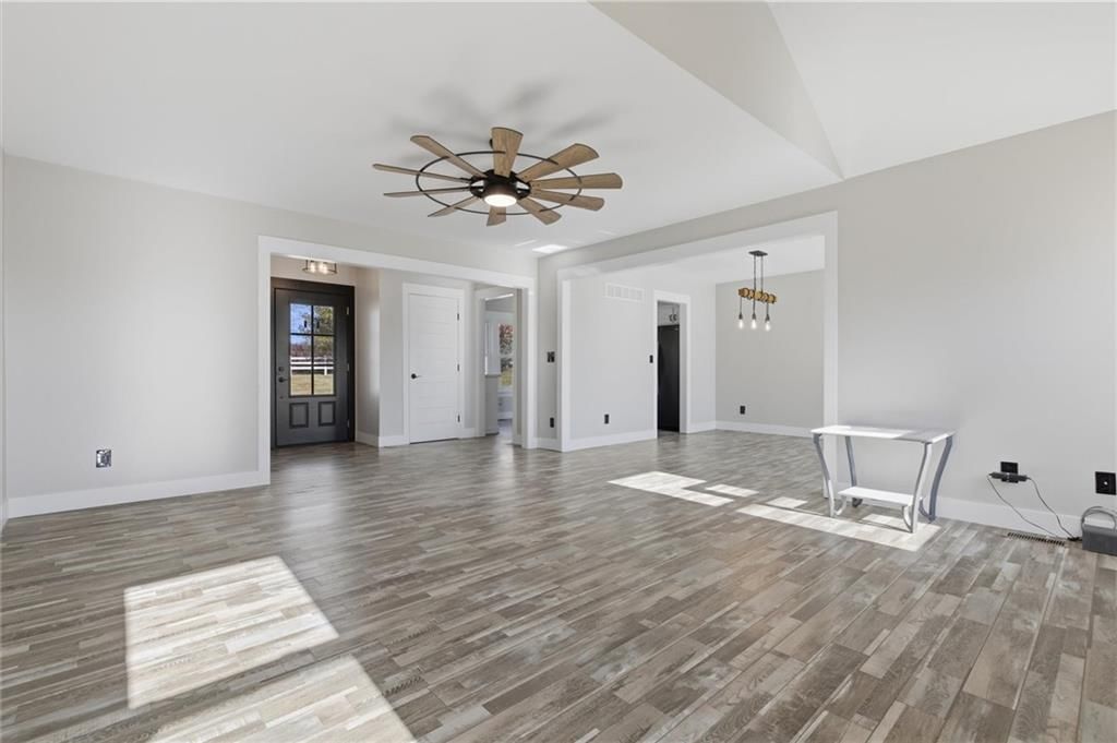 5950 SE Hilltop Road — photo 10