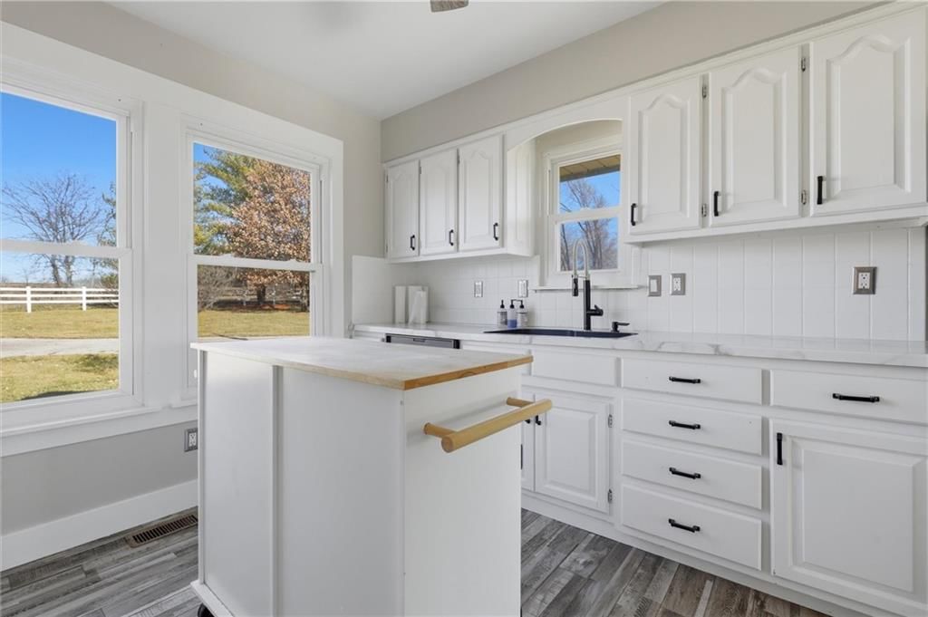 5950 SE Hilltop Road — photo 13