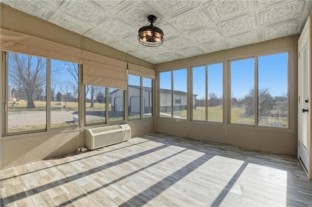 5950 SE Hilltop Road — photo 21