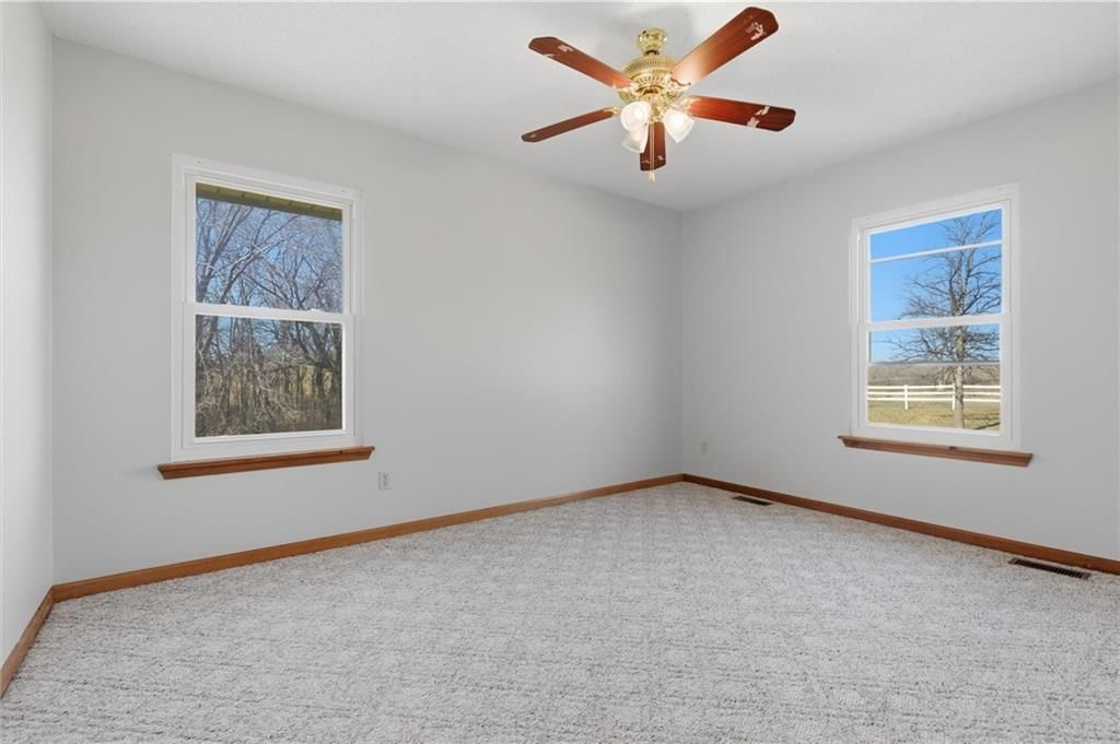 5950 SE Hilltop Road — photo 26