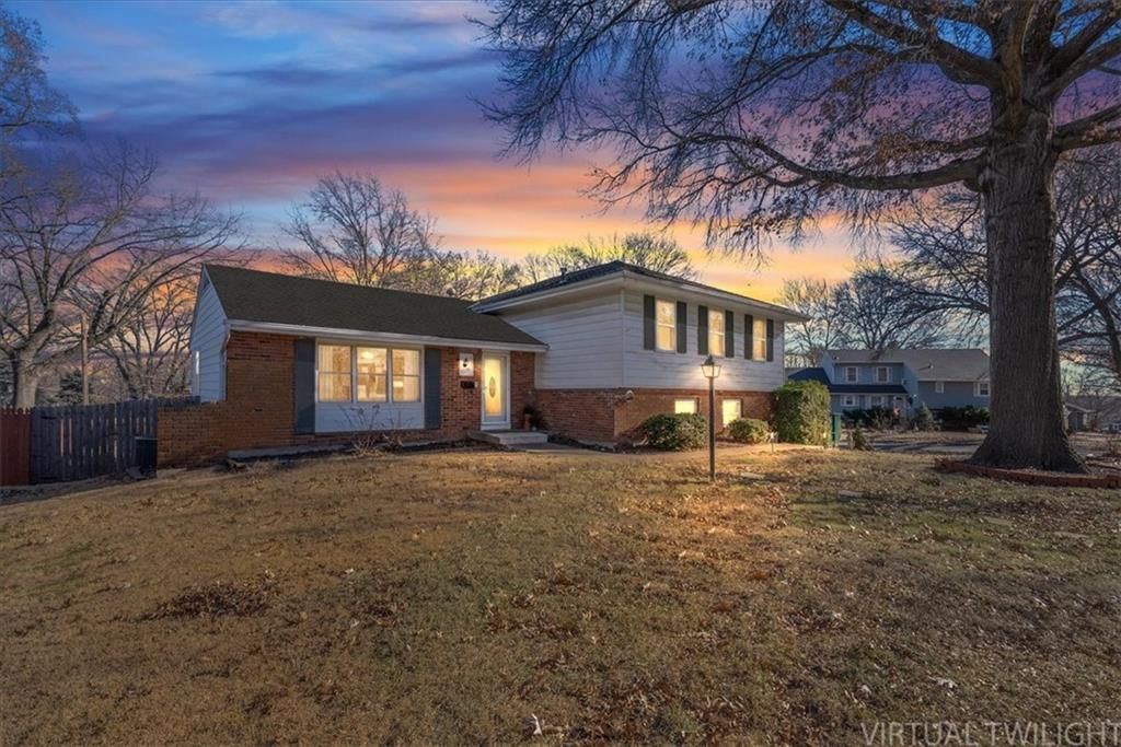 9229 Farley Lane — photo 36