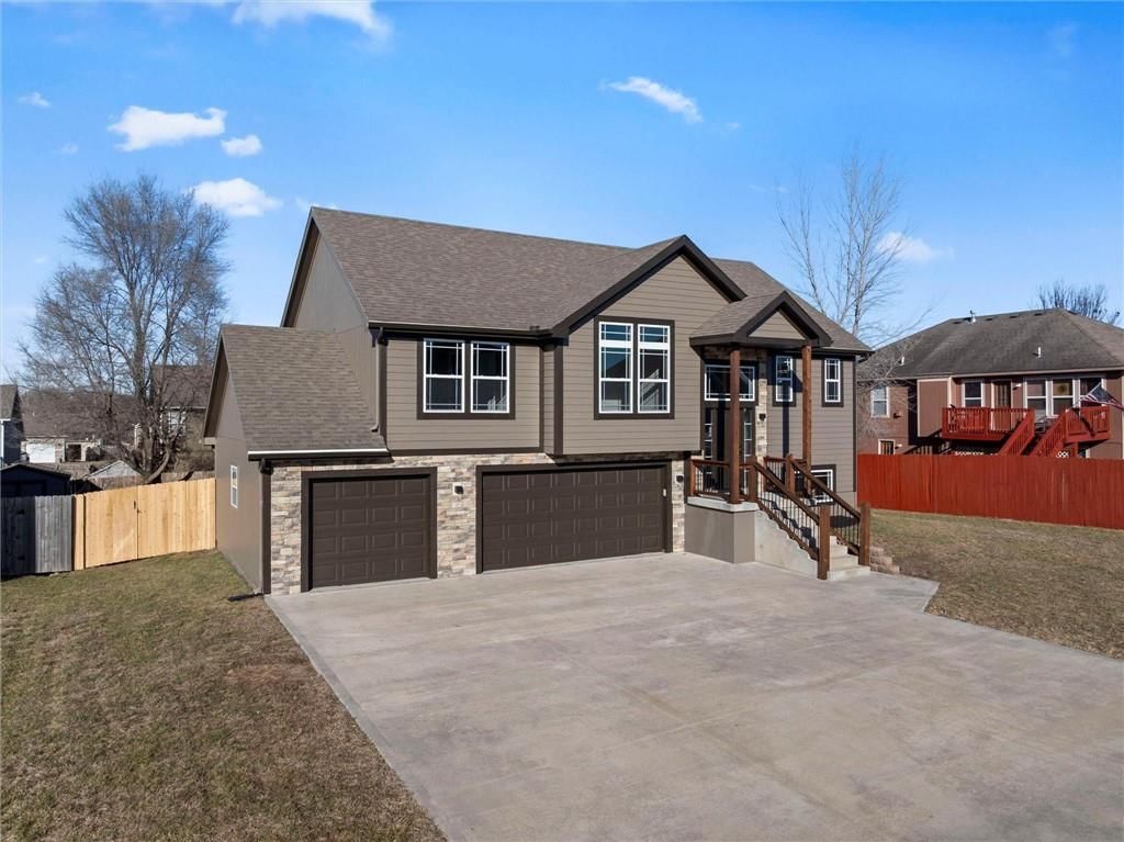 916 N Hickory Drive — photo 3