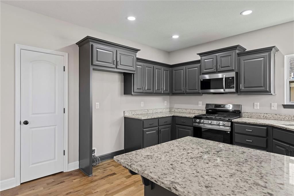916 N Hickory Drive — photo 7