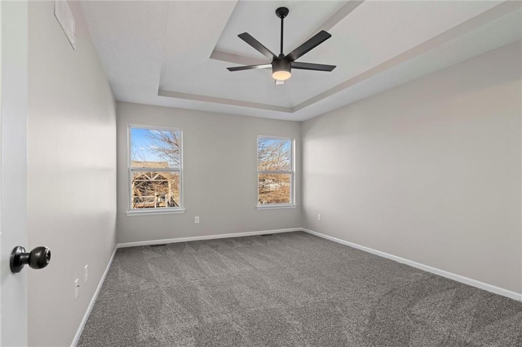 916 N Hickory Drive — photo 11