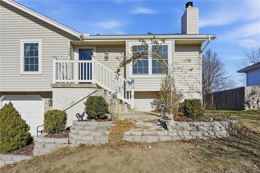 714 Nelson Drive — photo 2