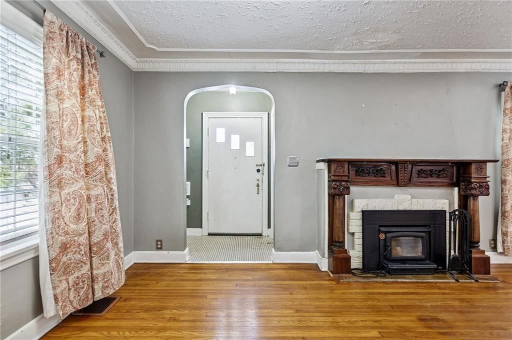 405 E 71st Terrace — photo 5